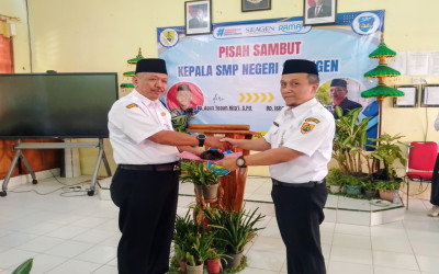 Penuh Haru dan Harapan: Acara Pisah Sambut Kepala SMP Negeri 2 Tangen